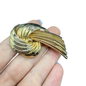 Vintage Jewelry Shooting Star Brooch Gold Tone pin